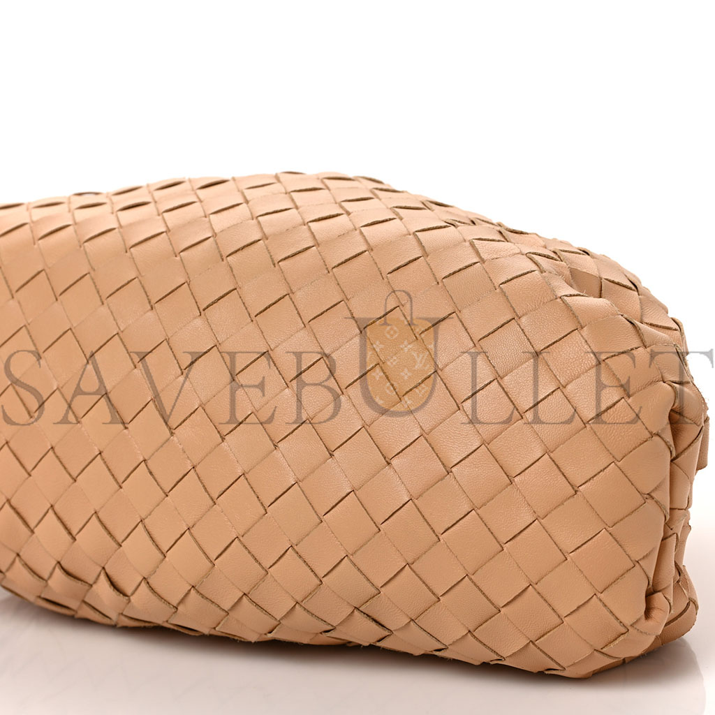 BOTTEGA VENETA NAPPA MAXI INTRECCIATO THE POUCH OVERSIZED CLUTCH ALMOND (38*22*8cm)