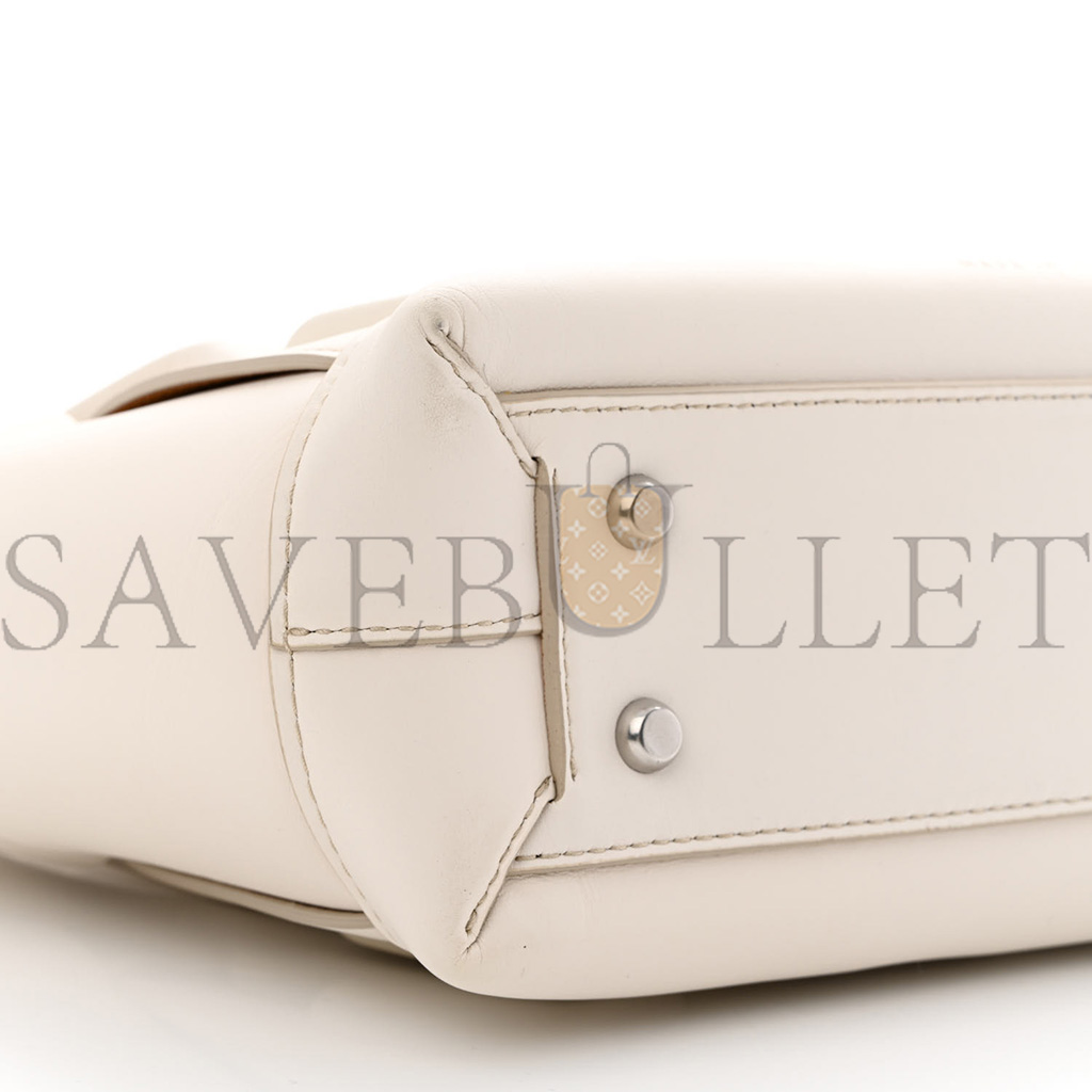 BOTTEGA VENETA FRENCH CALFSKIN MAXI INTRECCIATO SMALL ARCO BIANCO  (33*20*9cm)